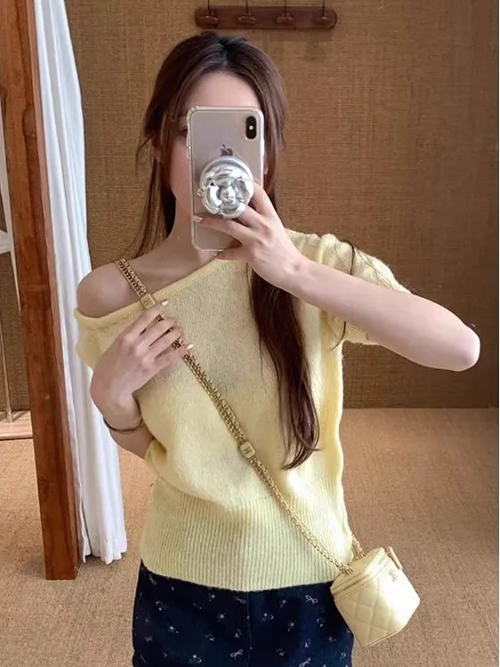 Shoulder Bared Knitted T Shirt Women's Design Sensation Summer Slim Fit Side Shoulder Base Shirt Short Sleeve One Shoulder Top