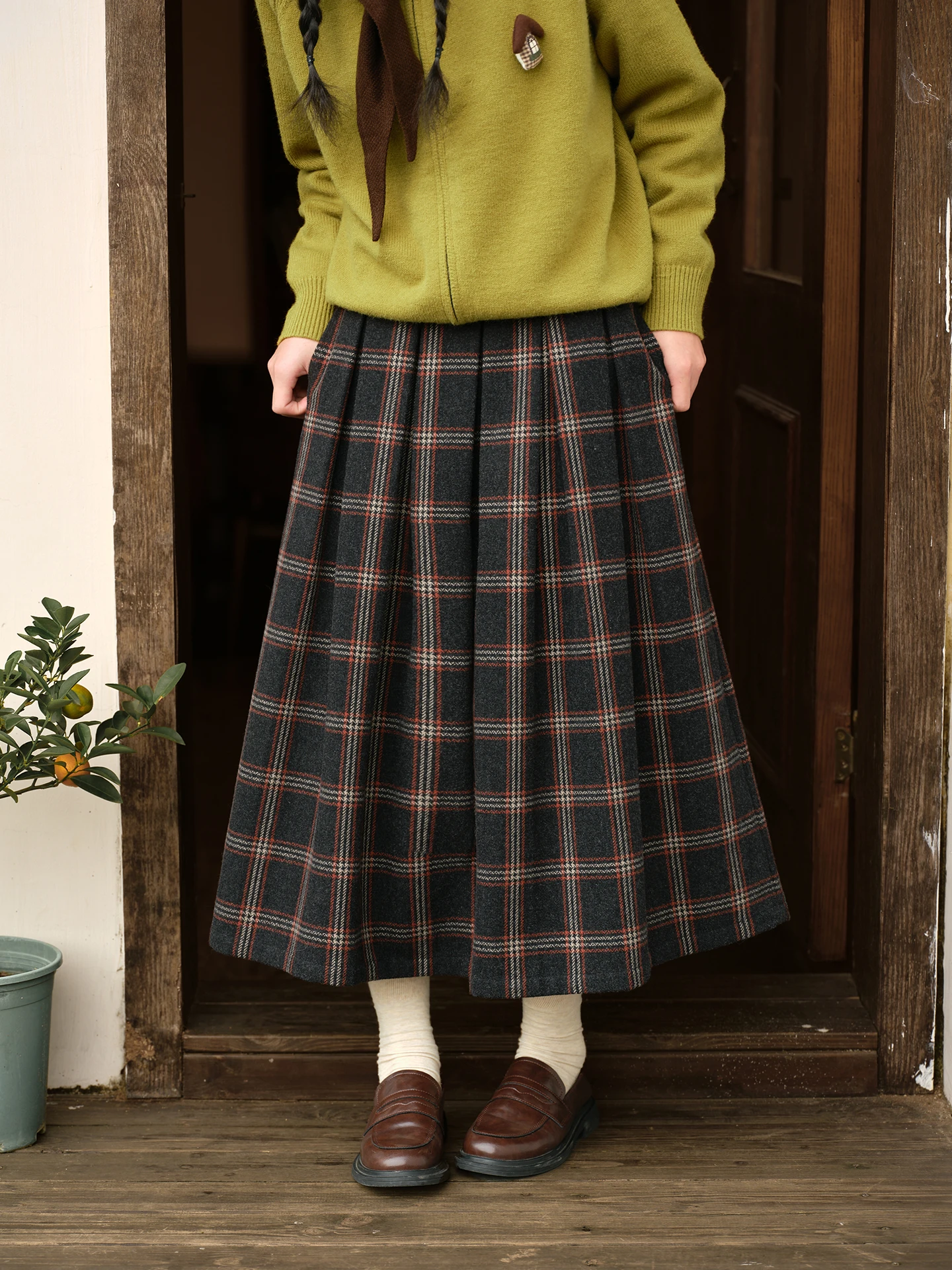 Original Side Seam Qihuo Wool Blend Plaid Woolen Skirt Women's New 2026 Pleated High Waist A-Line Skirt for Daily Casual Travel