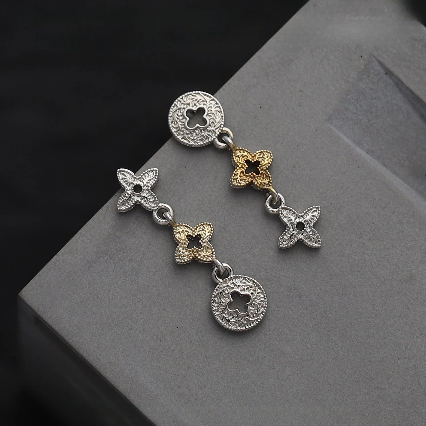 Clover Earrings, Gold-Silver Color Block Clover Pattern, Niche Design, High-end Minimalist, Stylish Elegant Women’s Jewelry