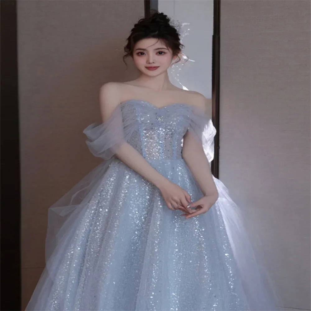 Hellblaue Tüll-Prinzessin-Hochzeitskleider 2022, für die Braut, schulterfrei, ärmellos, glitzerndes Ball-Brautkleid nach Maß 080