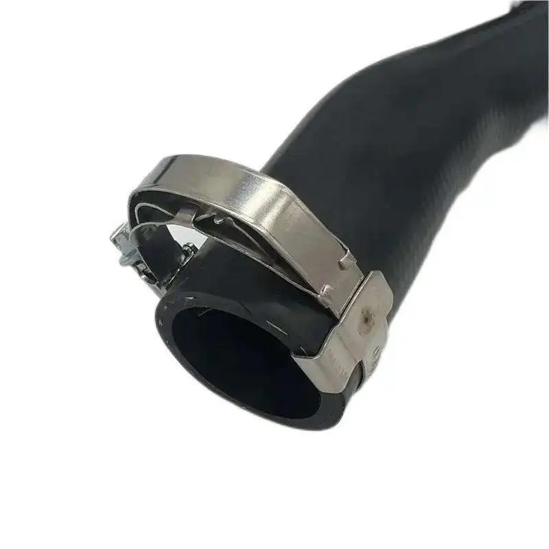 Lr032347 Auto Parts Radiator Hose Water Pipe For Land Rover Discovery 2015 Freelander 2 2006-2014