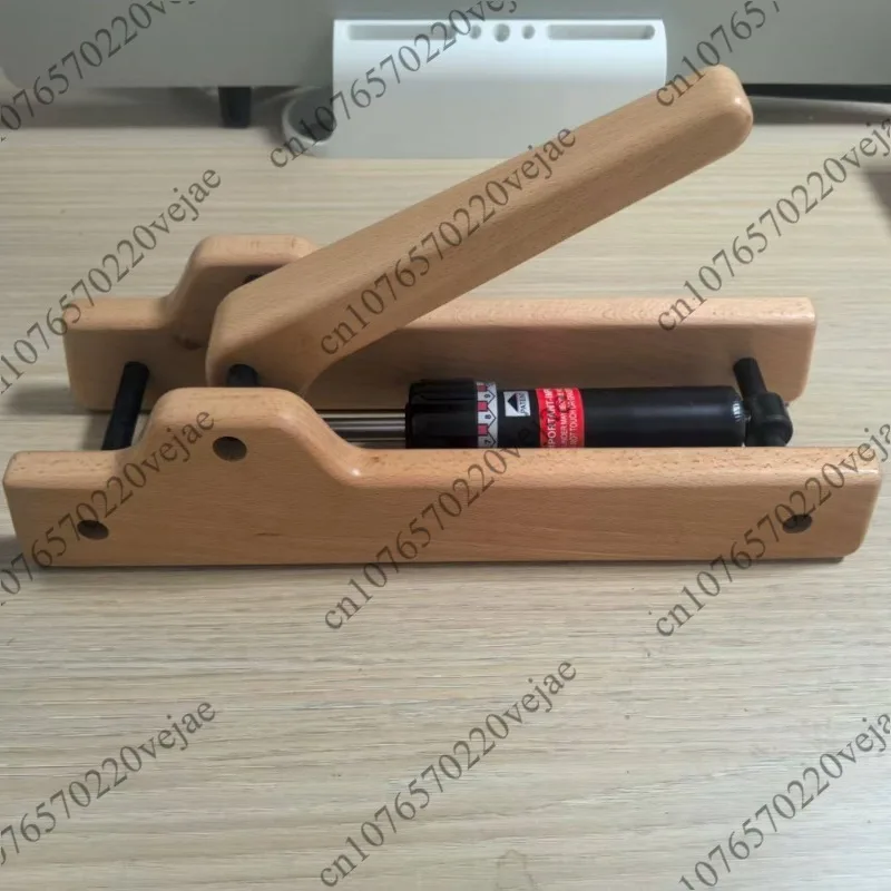 

Спортивное оборудование для тренировок в спортзале и дома