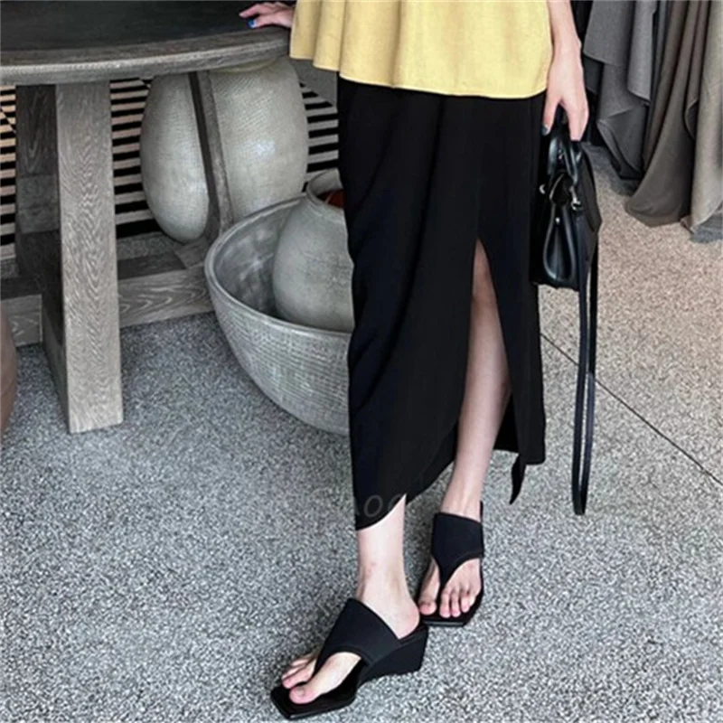 Black Flip Flops High Heel Slippers Outdoors Women's Summer Thick Soled Split Toe Slippers French Chunky Heels Half Shoes