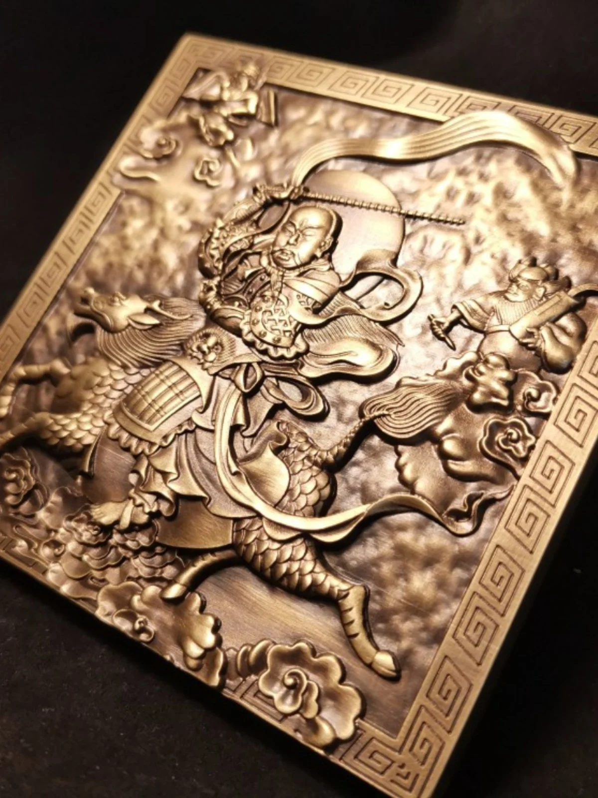 High-quality Sipei Jiutian Yingyuan thunder popularized the statue of God Leizu, offering a large bronze square card with retro