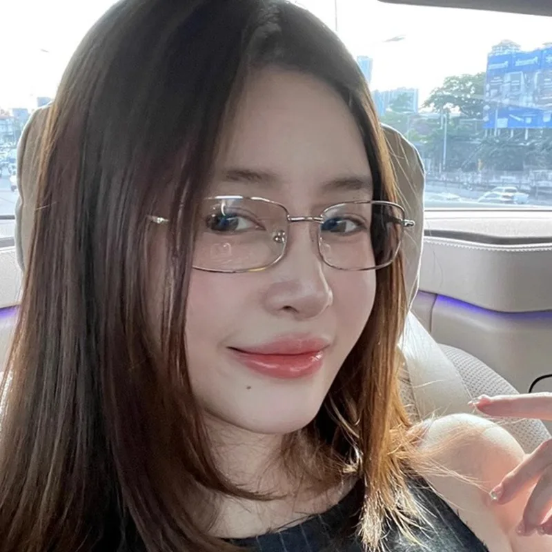 Luxury Metal Square Ultralight Myopia Glasses for Women Men New Trendy Anti Blue Light Near Sight Eyeglasses Minus Sight Eyewear