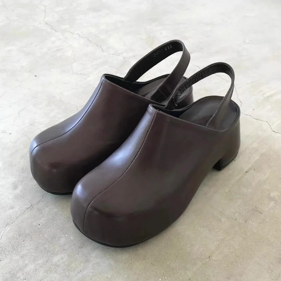 

Soft Leather Thick-Sole Height-Enhancing Slip-On Pumps Round Toe Thick Heel Sandals Niche Design Back Strap Shallow Women Shoes