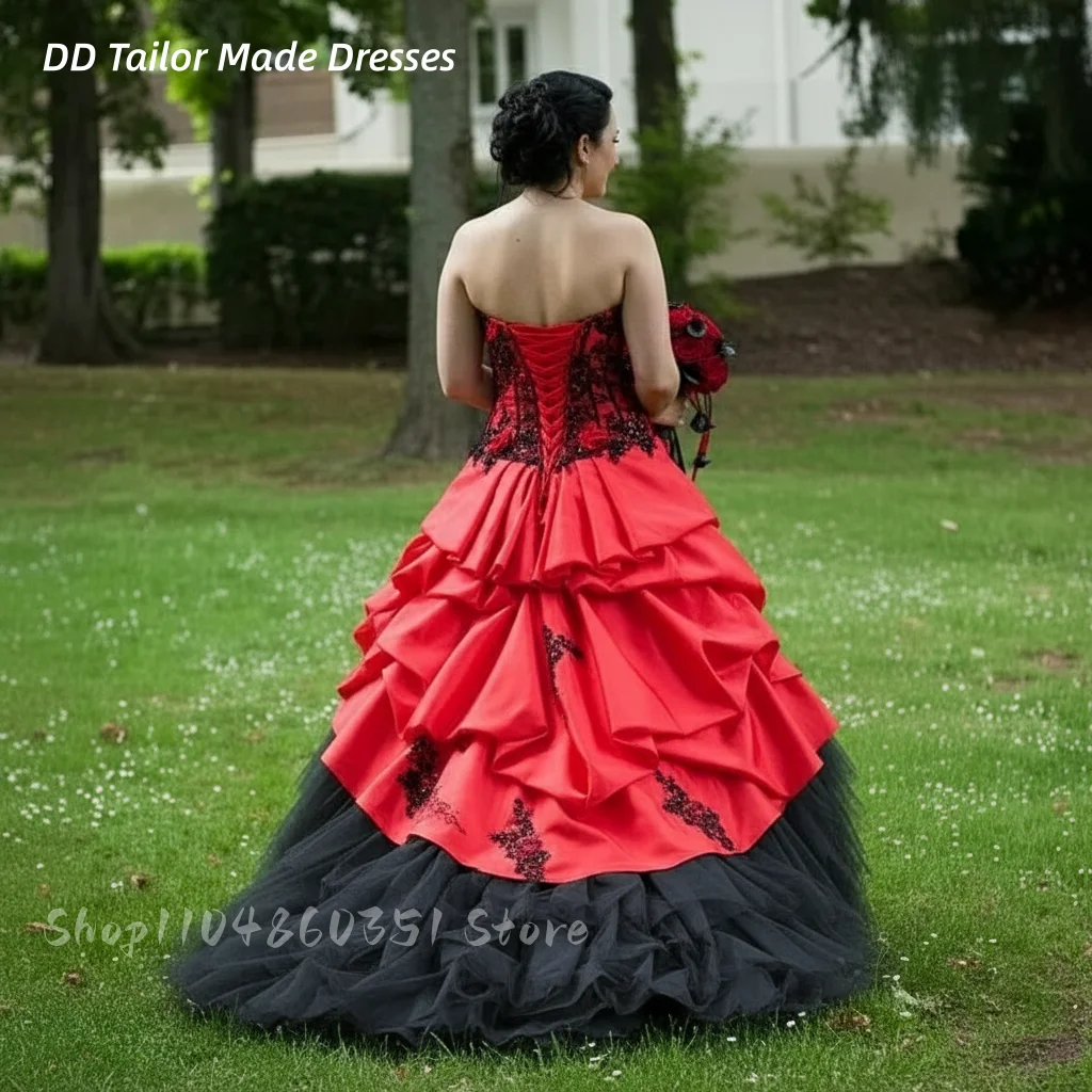 Red And Black Gothic Wedding Dresses Strapless Ruched Satin Vintage Victorian Bridal Gowns Lace Flowers Applique Customized