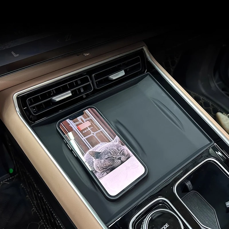 For Chery FULWIN T9 Tiggo 8L Central Control Wireless Charging Silicone Pad Non-slip and Odor-free Modified Accessories