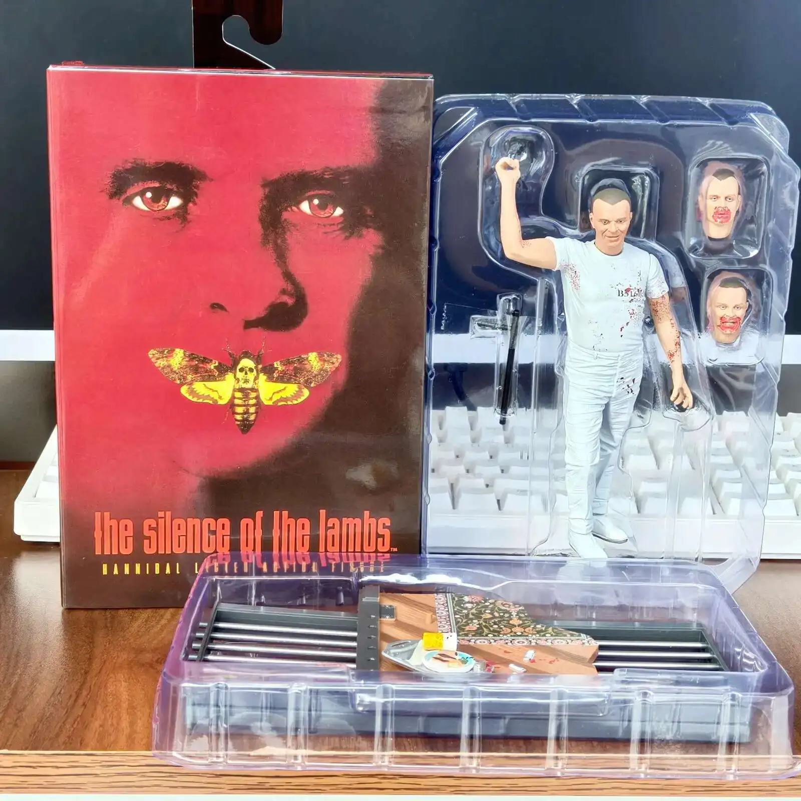 NECA جديد صمت الحملان هانيبال ليكتر جايل كسر عمل نموذج لجسم لعبة لطيف دمية مشتركة المنقولة هدية الكريسماس