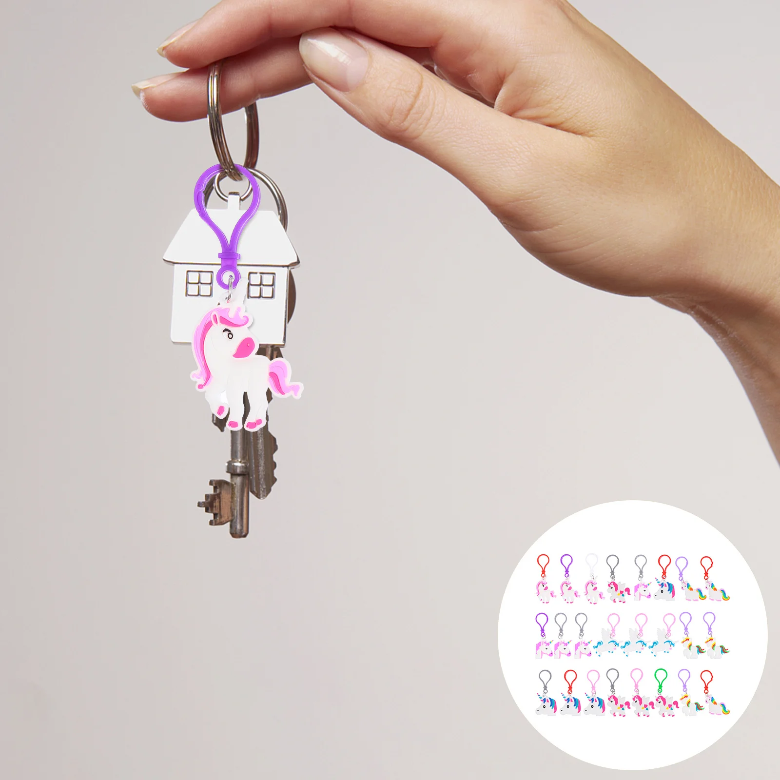 24 قطعة سلاسل المفاتيح يونيكورن الملونة الكرتون حلقات المفاتيح حقيبة معلقة الملحقات مفتاح حامل المعلقات قلادة يونيكورن