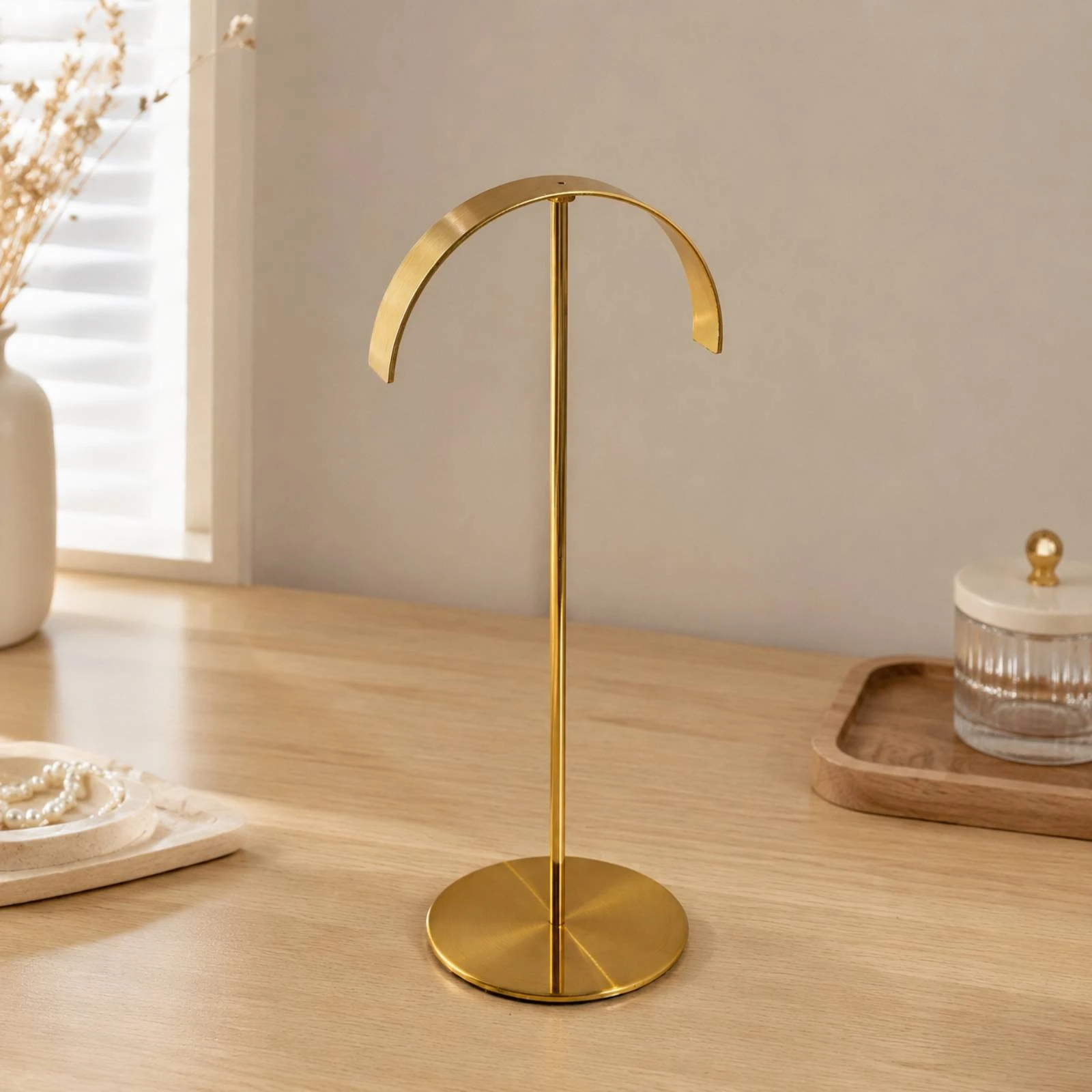 Arc-Shaped Headband Display Stand Space-Saving Countertop Hair Accessory Display Stand Hair Accessory Organizer Sleek