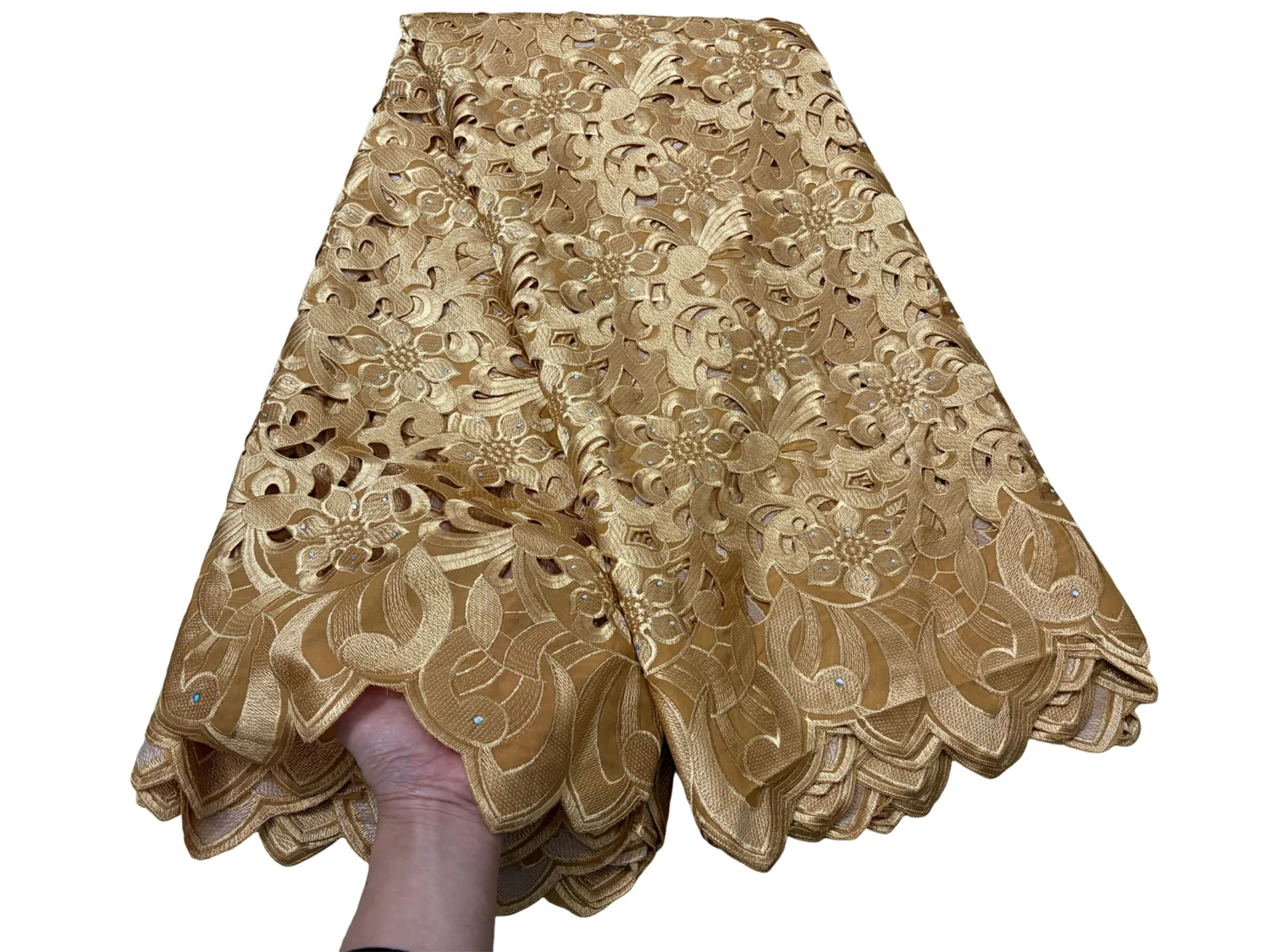 

New African Hand Hole Cutting Lace Fabric 2025 High Quality Lace Original Nigerian Swiss Voile Lace In Switzerland For Dresses