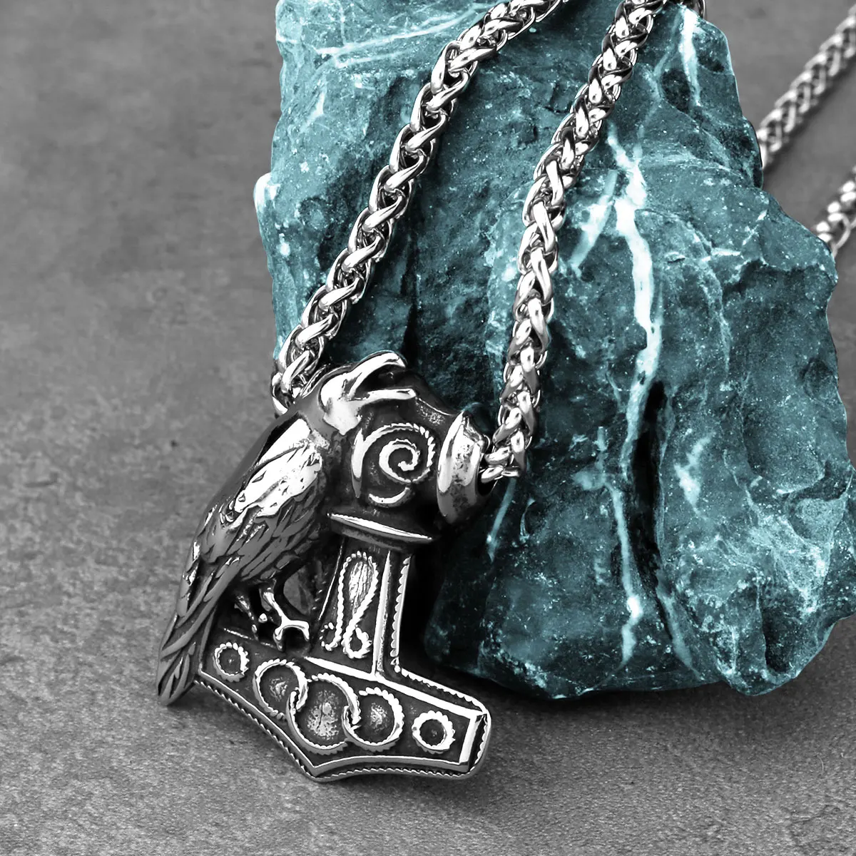 Nordic Odin Raven Thor Hammer Necklace Men's Stainless Steel Vintage Mjolnir Rune Pendant Necklace Fashion Viking Jewelry Gift