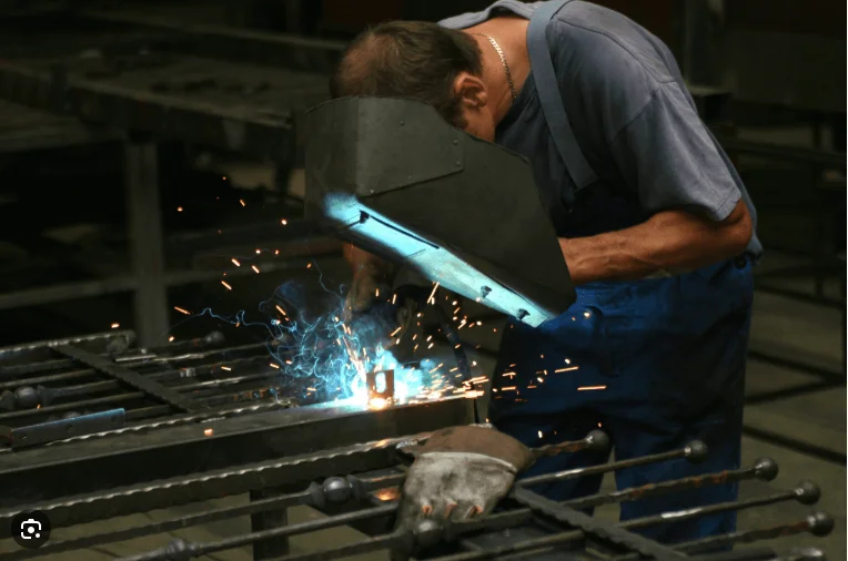 

5 in 1 Laser Welder Portable Handheld Fiber Laser Welding Machine water cooled for Metal wood Rust paint remover 2000W 3000W