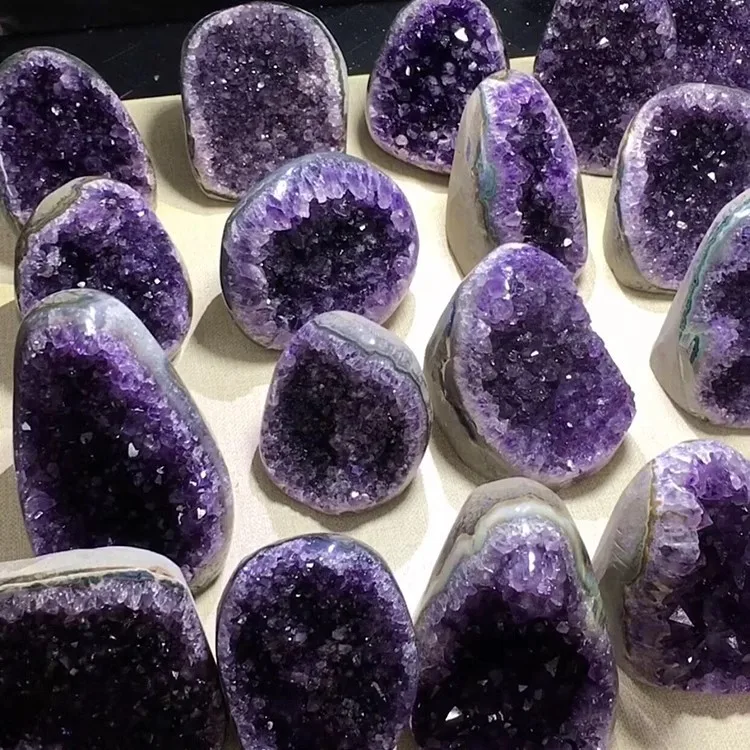 Natural Amethyst Crystal Cluster Geode - Raw Quartz Mineral Specimen from Uruguay, Spiritual Healing Stone for Chakra, Reiki
