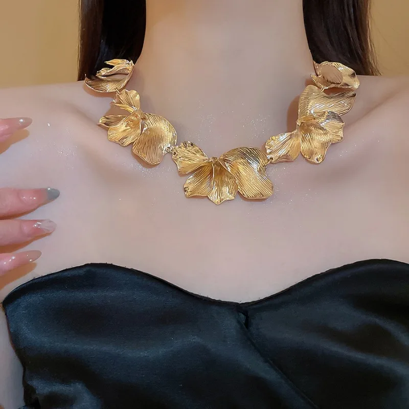 Minar Exaggerated Metallic Drape Flower Petal Tassel Pendant Necklaces for Women Gold Silver Plated Metal Chokers Wholesale