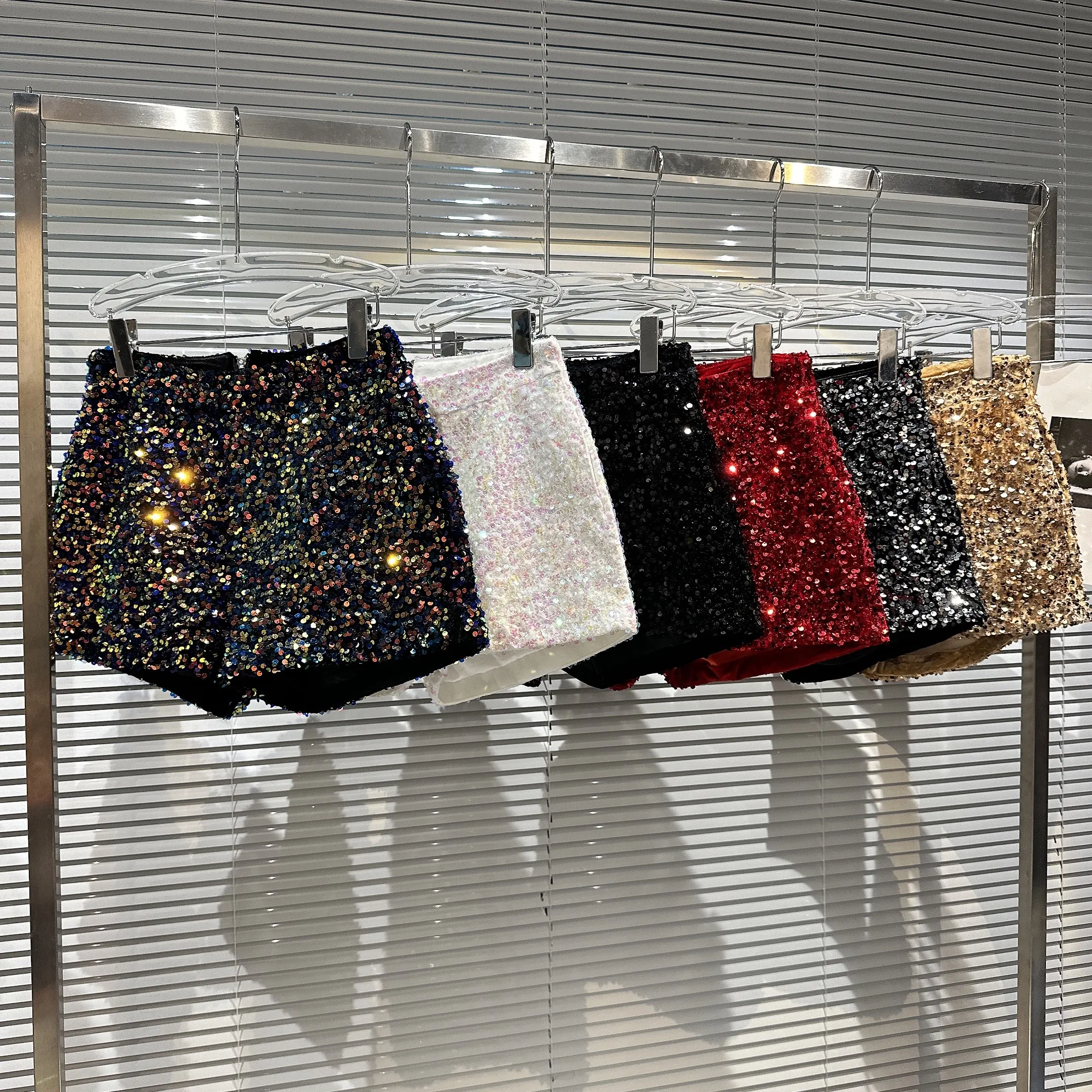 Shiny Sequin Heavy Duty Zipper Club Bright Shorts Three-quarter Length Hot Pants Glittering Sparkling Ladies Casual Pants