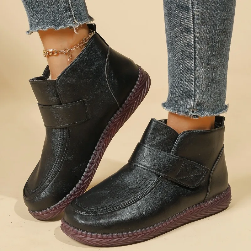 

Fleece Warm Cotton Shoes for Women 2025 Winter New Flat, Large-sized, Comfortable and Simple Short Boots for Women，35-41