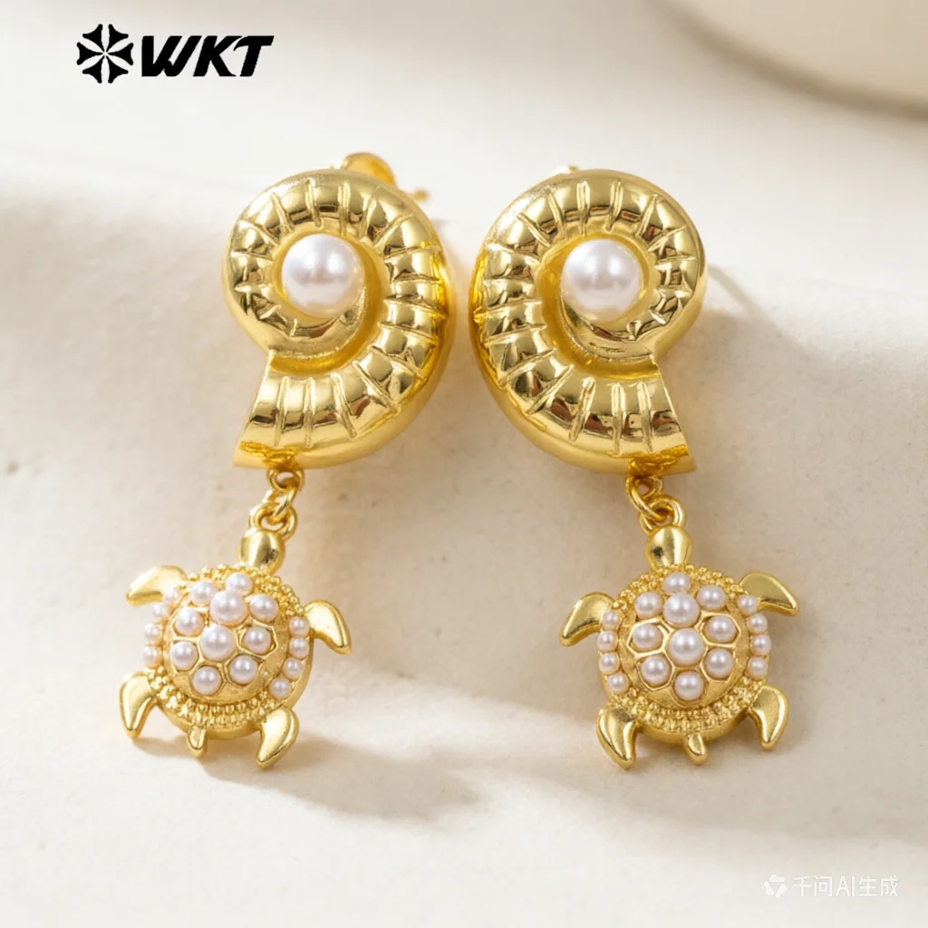 

WT-ME134 Lovely Shell Shape Brass Gold Plated With Little Charm And Artificial Pearl Earrings For Women Daily Decoration