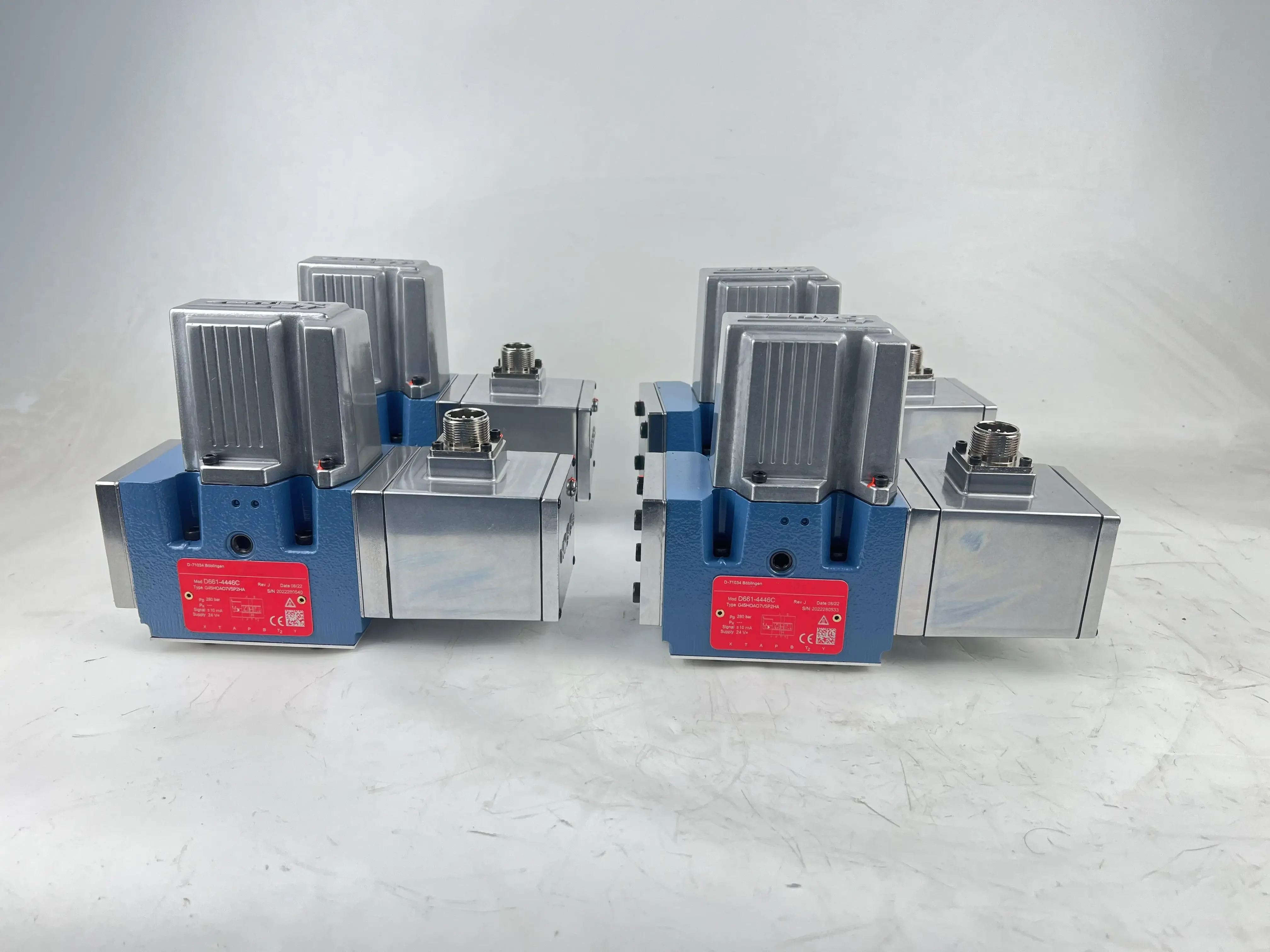 D633-303B R02KO1M0NSM2 Pilot Operated Flow Control Valve D633-308B R08KO1M0NSM2  D633-317B  D633-313B