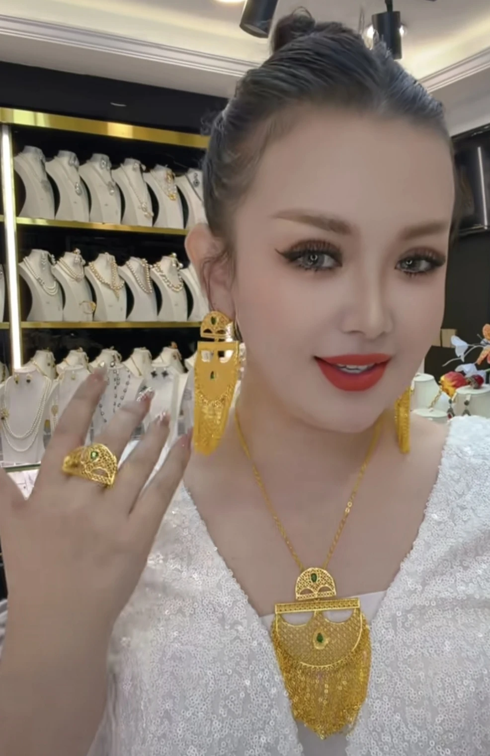 

Fashion Women's Jewelry Set Dubai 24K Gold Plated 3-Piece Jewelry Set Luxury Wedding Accessories YY10948