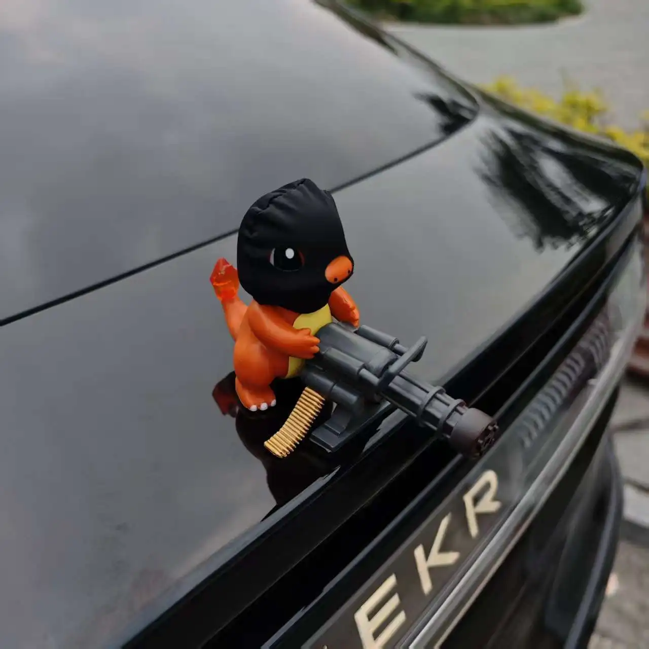 9cm Charmander Car Rear Figurine Road Bandit Gatling Car Dashboard Decoration Doll Toy Funny Interesting Toy - view 4