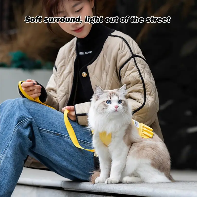 Cat Walking Clothe Cat Harness And Walking Escape Proof Soft Adjustable Pet Vest Large Cat,Breathable Mesh 360 Degree pet Access