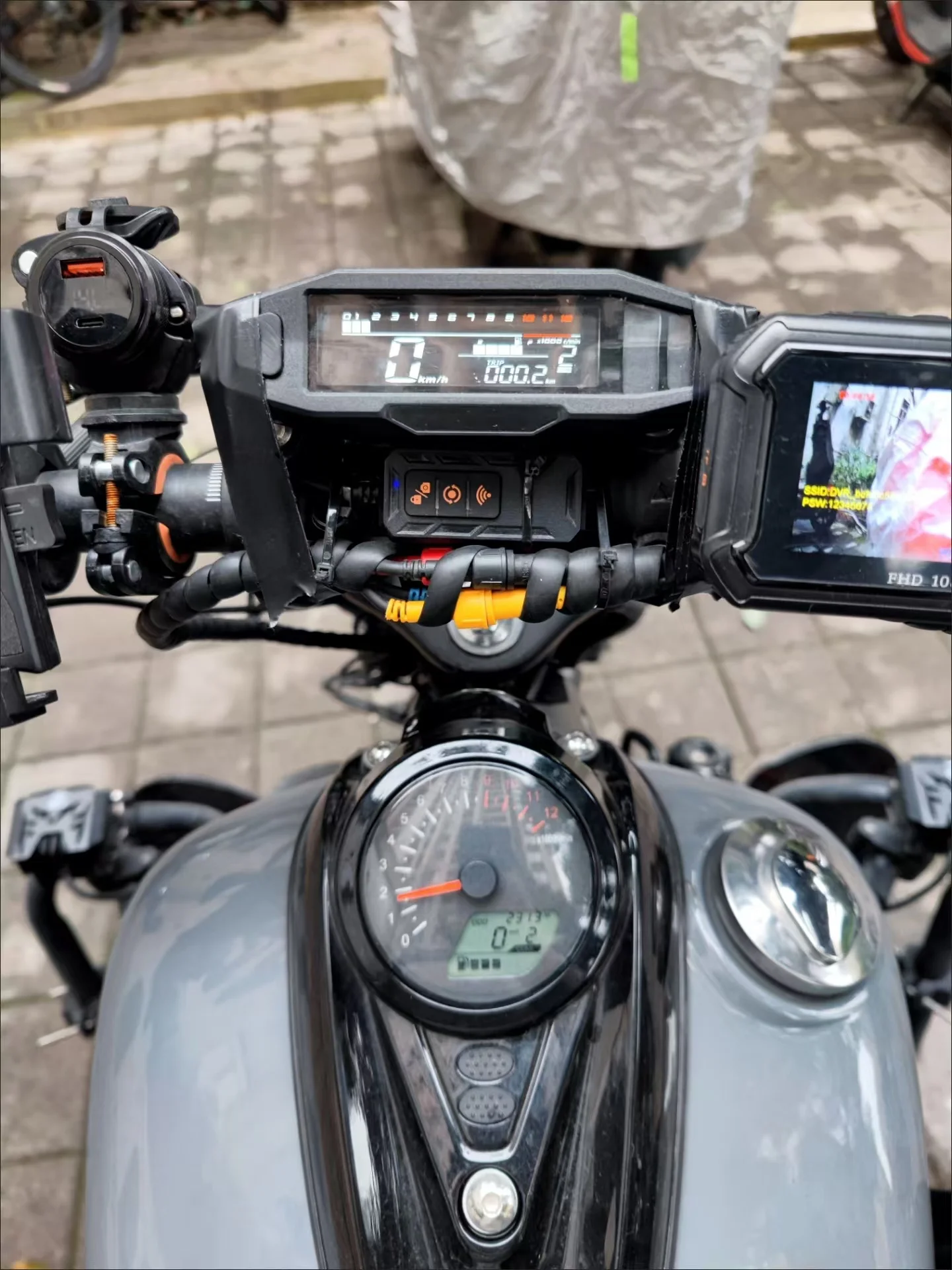 Universal Digital Motorcycle Meter with LCD Speedometer Odometer RPM Fuel Level And Turn Signal Light - Fits Most Motorcycles view 6
