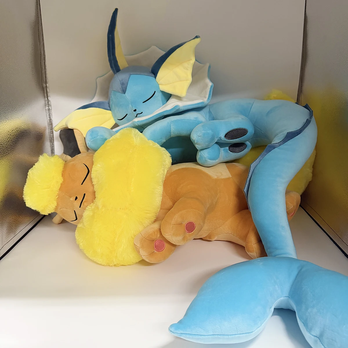 Pokemon Sleep Vaporeon forms a circle Plush Toy Pikachu Peluche Flareon Umbreon Sylveon Stuffed Animal Eevee Evolution Doll Gift