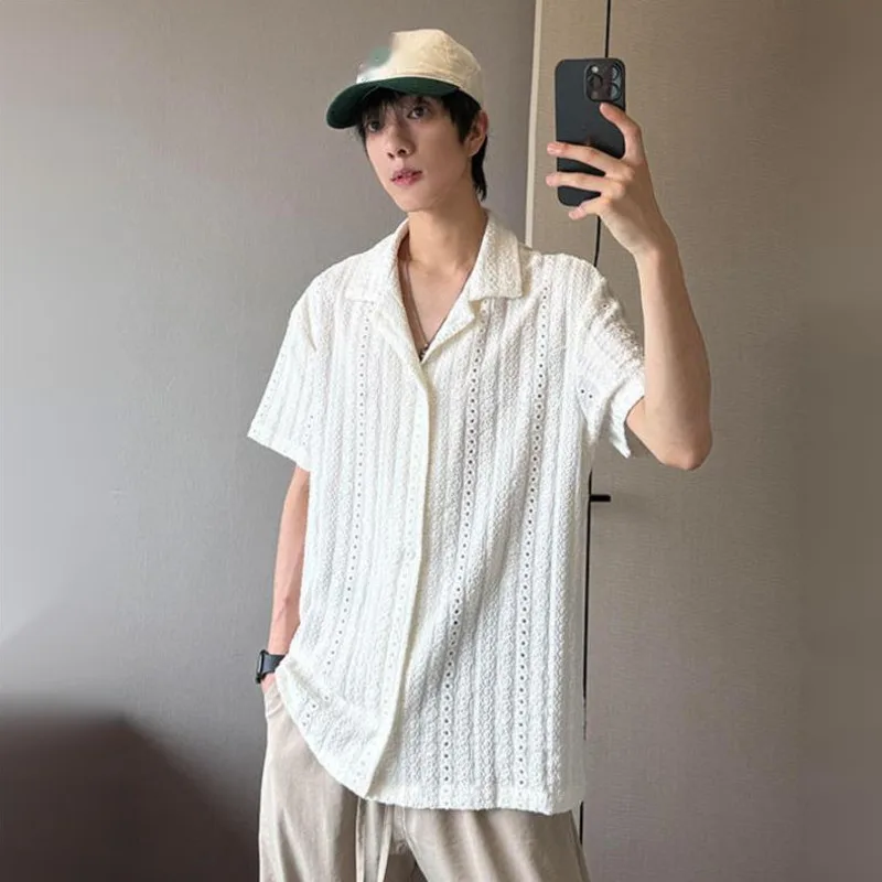 WVGA Summer New Men Streetwear Hollow Out Trendy Jacquard Half Sleeved Shirt Niche Casual American Style Vintage Tops Ins W24925