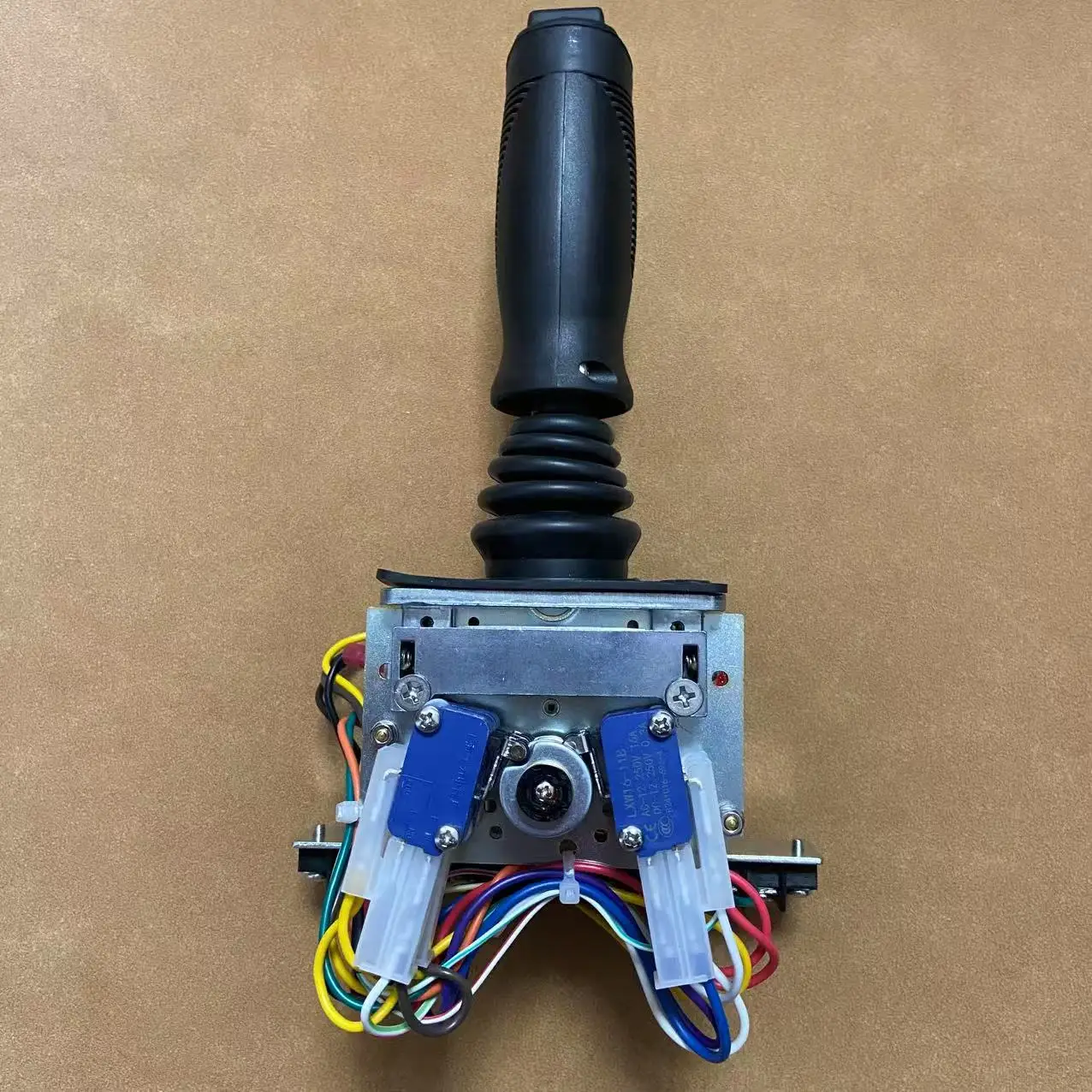 234923 234923GT Joystick Controller Used for Genie Lifts