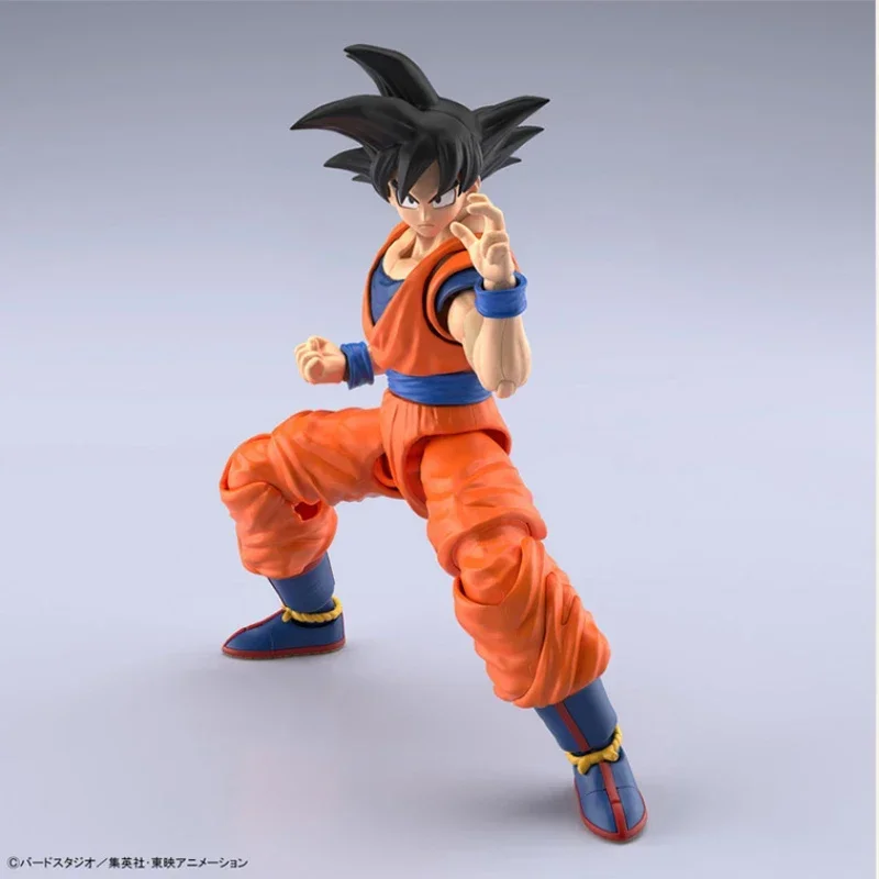 W magazynie Bandai Genuine Dragon Ball Kit Figure-rise Standard Son Goku New Spec Collection Model Anime Figurka akcji Zabawki Prezenty