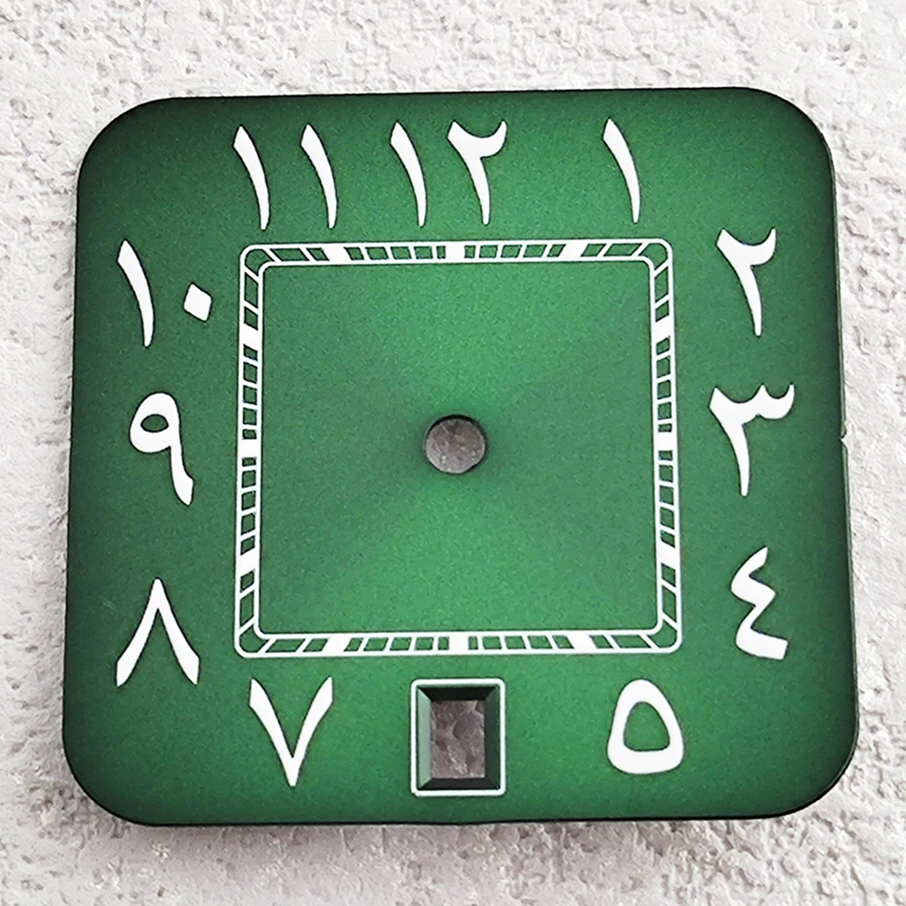 Quadrante quadrato arabo con calendario alle 6,8 mm, adatto per cassa quadrata con fibbia pieghevole, movimento NH35, accessori per orologi Sandus