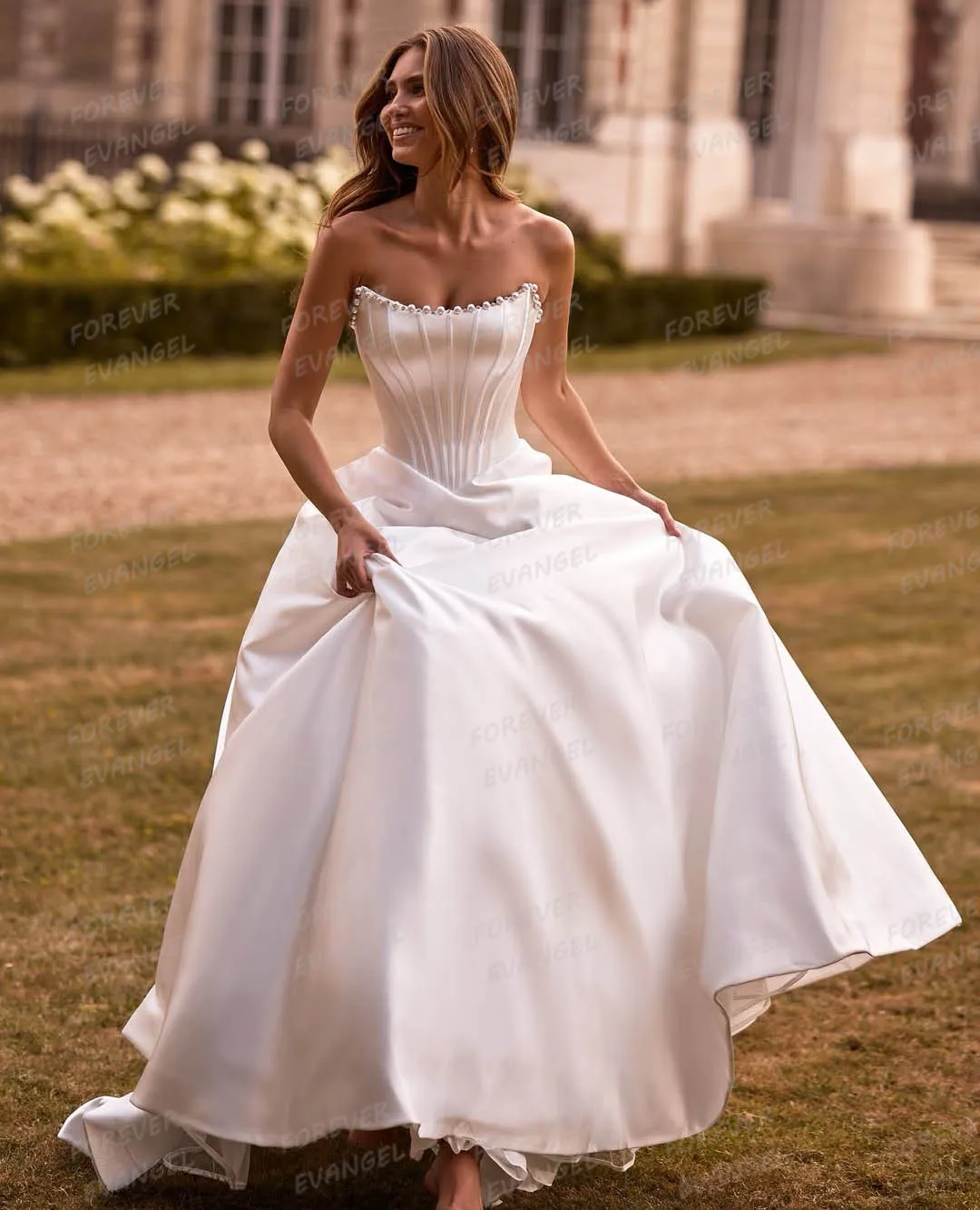 Simple A Line Wedding Dresses Woman Ruffles Beading Backless Sleeveless Bridal Gowns Vestidos De Novia Customized Robe De Mariée