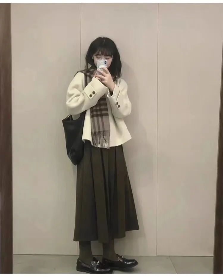 화이트 트위드 재킷 여성용 겨울 니트 플리스 캐주얼 여성스러운 장식 실루엣 슬림핏 프로페셔널 여성스러운 스타일리시