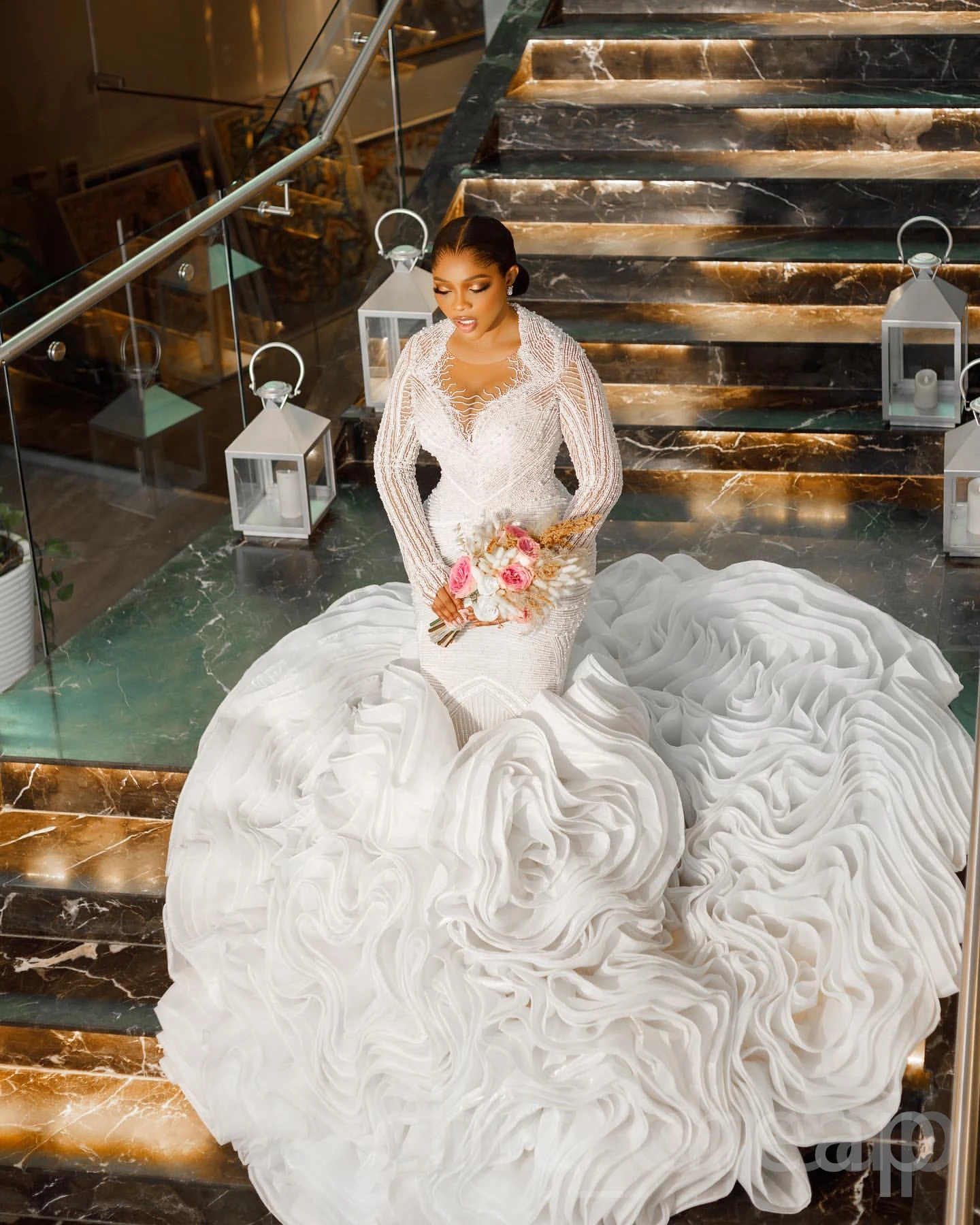 Robe De mariée personnalisée à paillettes et perles lourdes brillantes, manches longues, volants en cascade, robes De mariée luxueuses