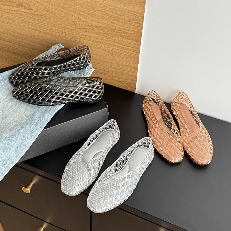 2026 Neue Luxusmarke Transparente Freizeitschuhe für Damen mit Rundzehe und Flachem Schaft Vielseitige und Modische Strandsandalen