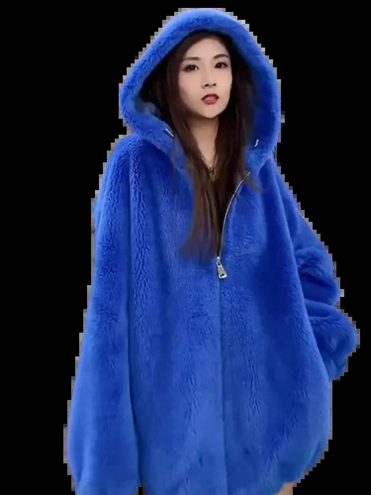 European 2024 Autumn Winter New Female Item High-end Niche Unique and Chic Thick and Warm Klein Blue Hooded Lambhair Jacket