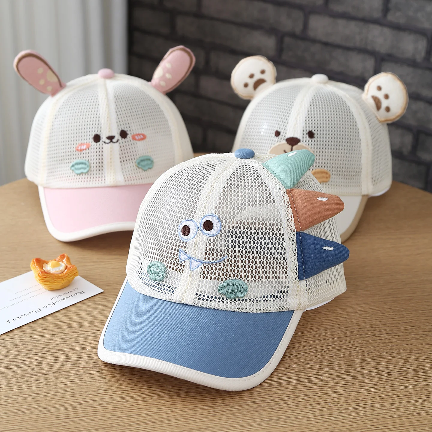 Children's Embroidered Cute Cartoon Pattern Breathable All-Netted Hat with Brim and Mosquito-Proof Sun Protection Baseball Cap