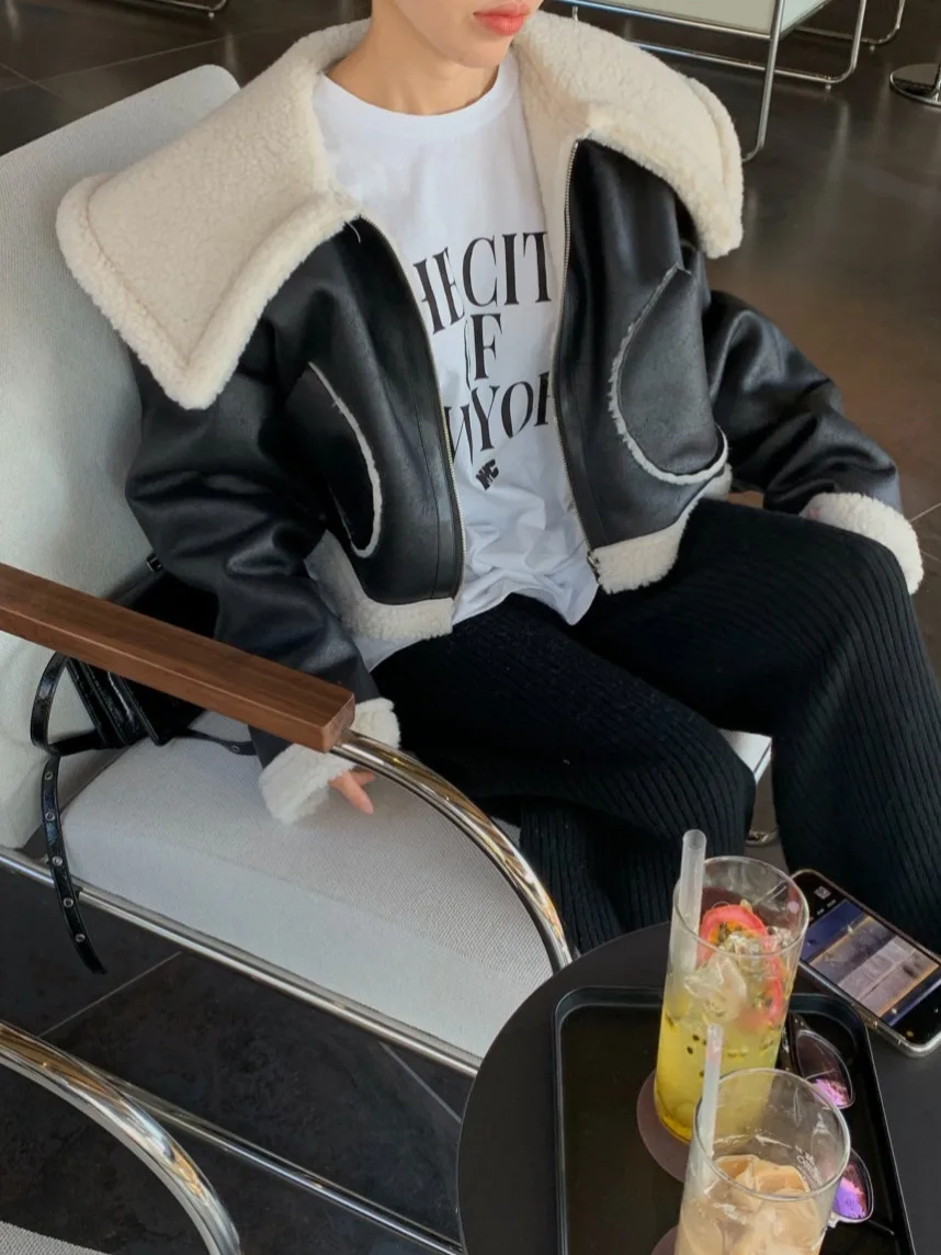 Lamb Fur Collar PU Leather Jaet Women Loose Lazy Sle Fce Lined Warm Biker Clothes Large Collar  hine Waable