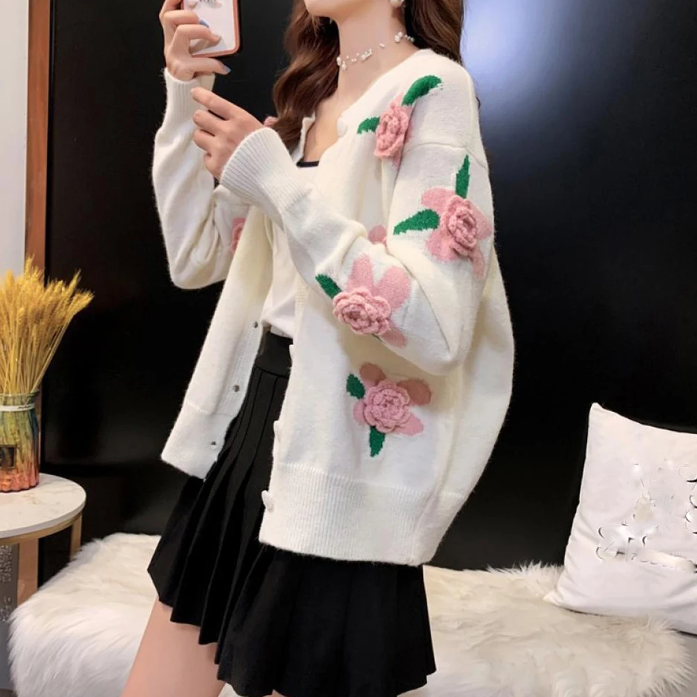 

Autumn 2024 Three-dimensional Flower Cardigan Women Round Neck Knit Embroidery Sweater Casual Single Breasted Cardigan Coat