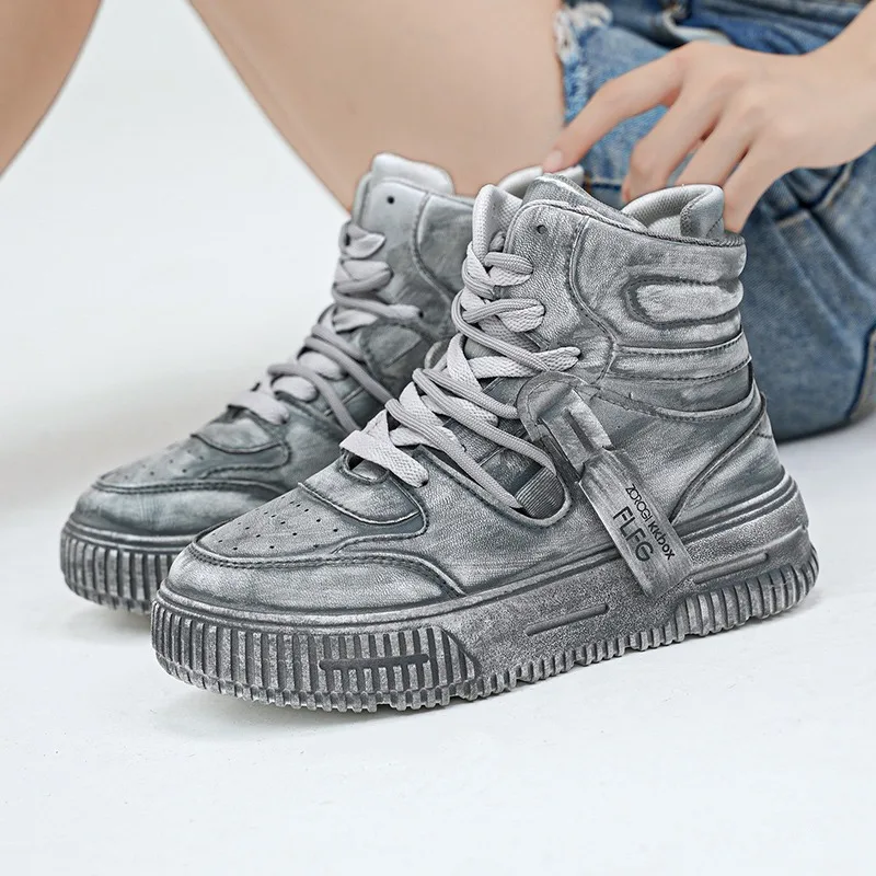 

2026 Autumn/Winter New High Top Shoes Classic Couple Sports and Leisure Shoes Retro Fashion Multi functional Student Board Shoes