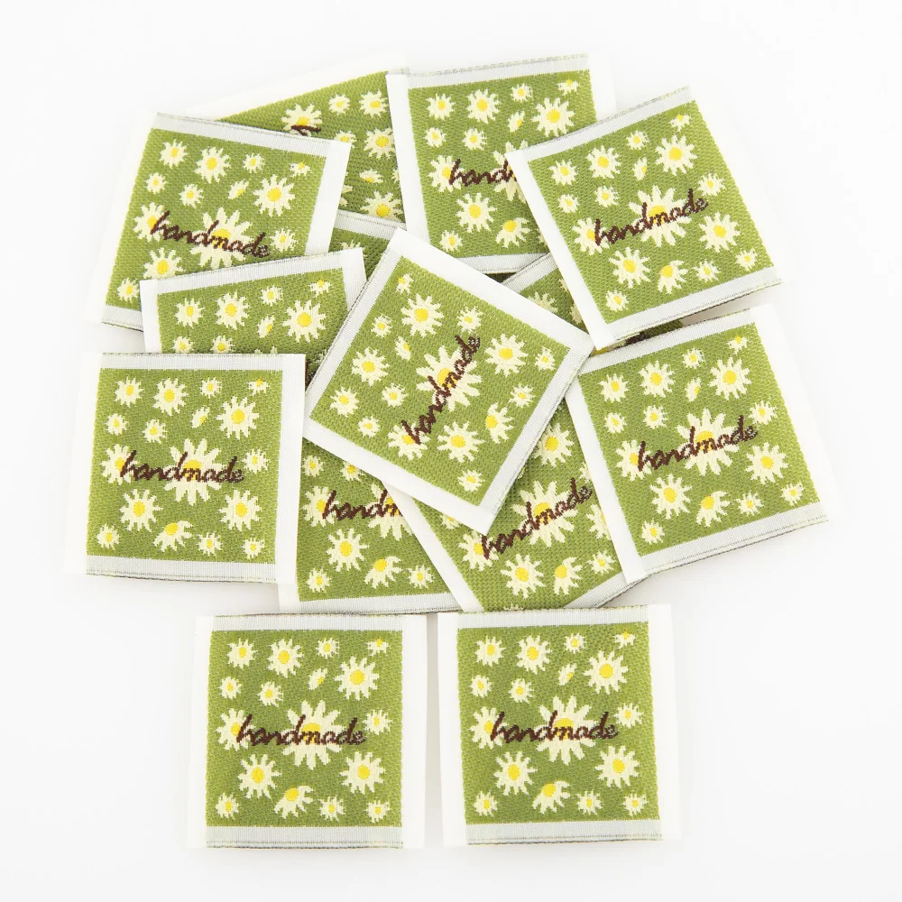 50PC Green Daisy Handmade Cloth Label For Labels Accessories DIY Sewing Crafts Tags Bags Decor Accessories