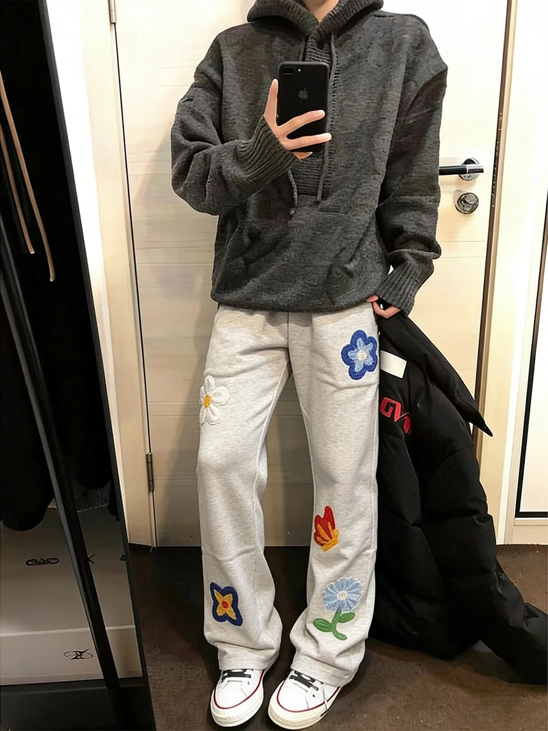 

Спортивные брюки свободного кроя для мужчин: повседневные, удобные, с цветочной вышивкой, прямые штанины, молодежные, на все сезоны