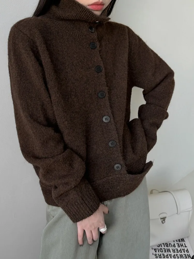 LIinar Women's Relaxed-Fit Cardigan Fall Winter 2026 New Arrival