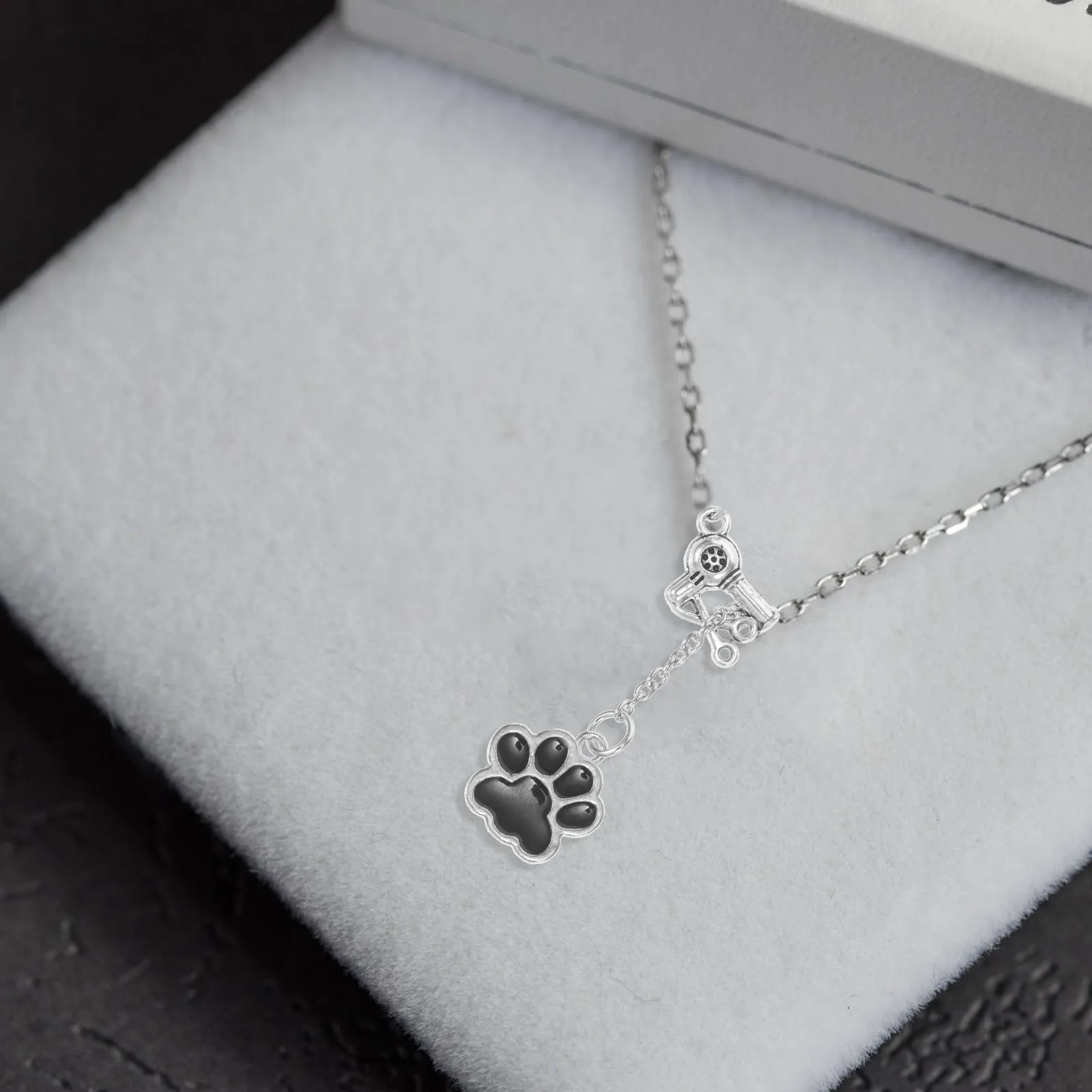 

Cartoon Dog Necklace Alloy Creative Pendant Lightweight Durable Dog Neck Jewelry Decorative Neck Chain Charm Cartoon Necklace