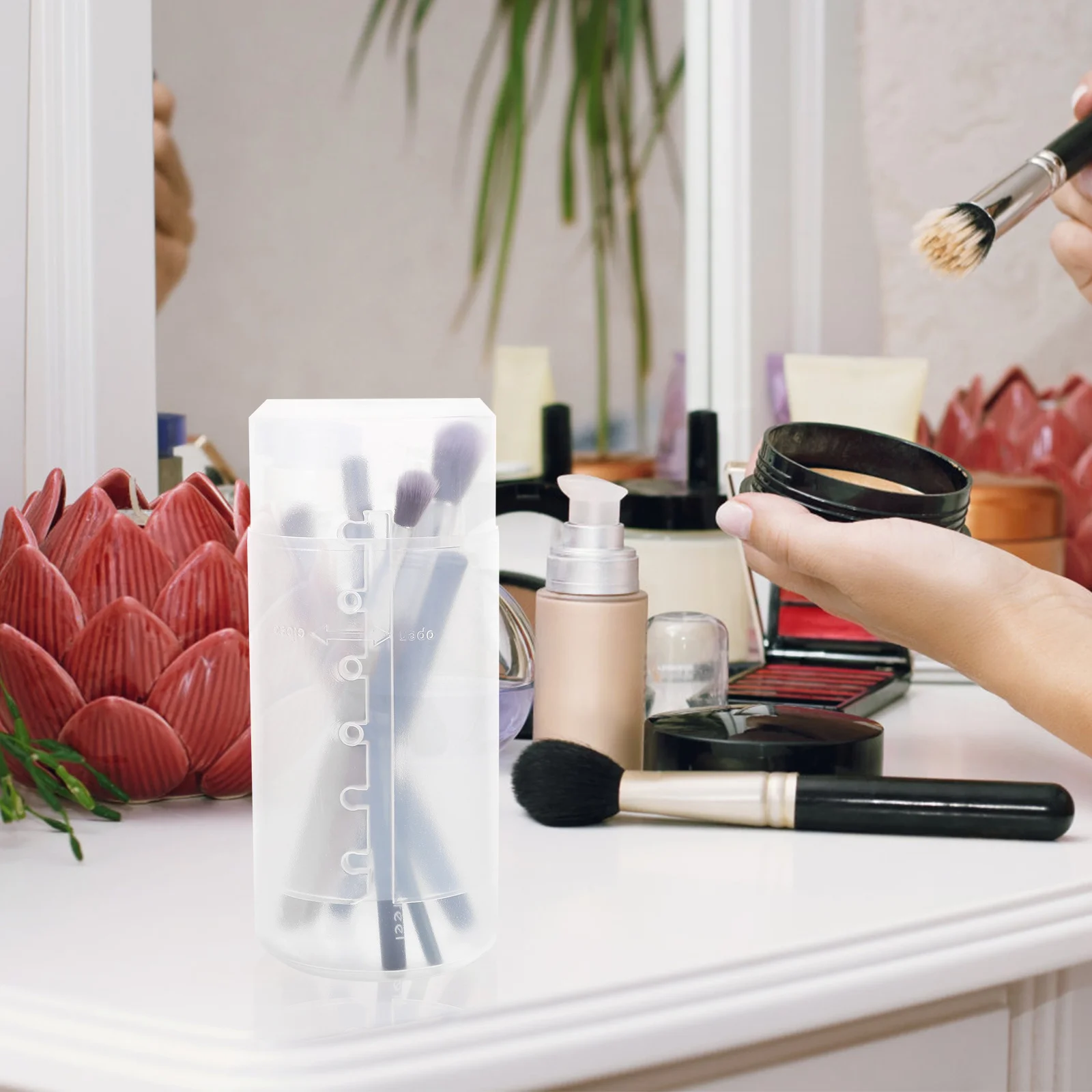 

3Pcs Portable Retractable Makeup Brush Holders Transparent Plastic Dustproof Brush Organizers Travel Storage Cases