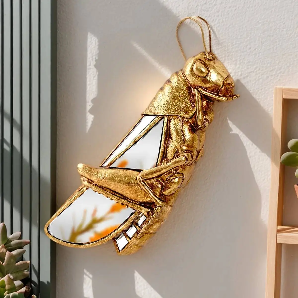 Creative Resin gold Mirrored Locust Home Decoration Craft Wall Hanging Home Party Animal Museum Creative Ornament