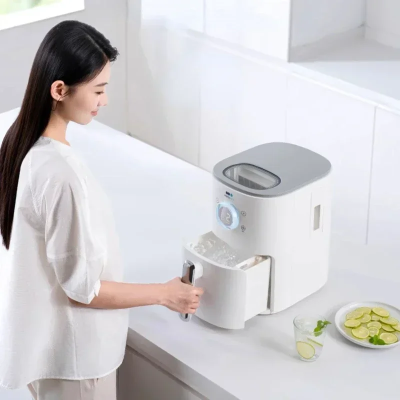 Macchina per il ghiaccio automatica per cubetti di ghiaccio automatica per piccoli dormitori domestici con ghiaccio quadrato solido per produzione all'aperto Maquina De Hielo Máquina De Sorvete