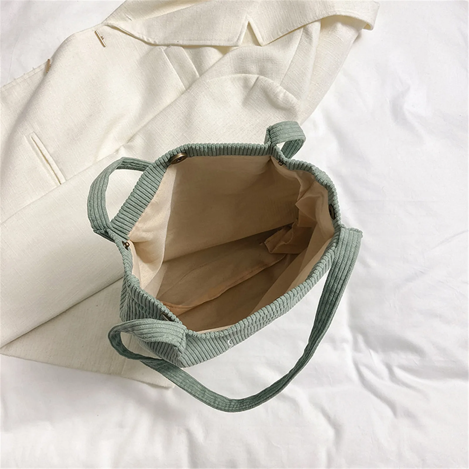 Sac à main décontracté en velours côtelé pour femme, bandoulière simple, grande capacité, doux, polyvalent, initié, mode E27, nouveau, 2024